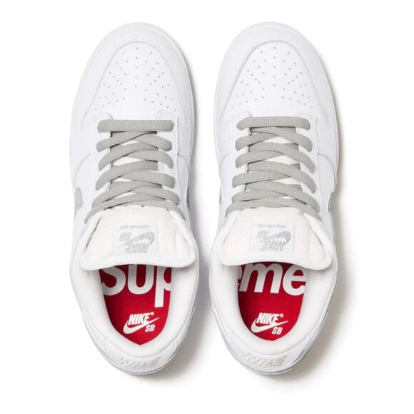 Supreme x Nike SB Dunk Low White HQ8488-100 Men’s Size 12 DS New 2025 In Hand - Picture 2 of 5